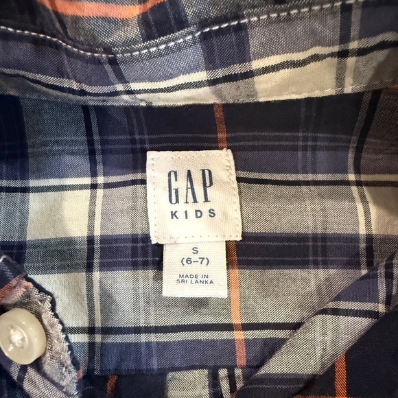 Gap Button down - Picture 1 of 2